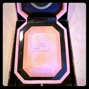 Brand new Too Faced Diamond Fire Highlighter 💥
